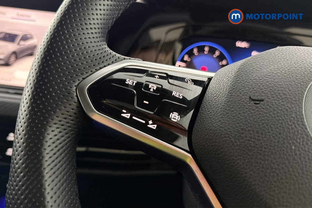 Volkswagen Golf R-Line Automatic Petrol Hatchback - Stock Number (1684183) - 4th supplementary image