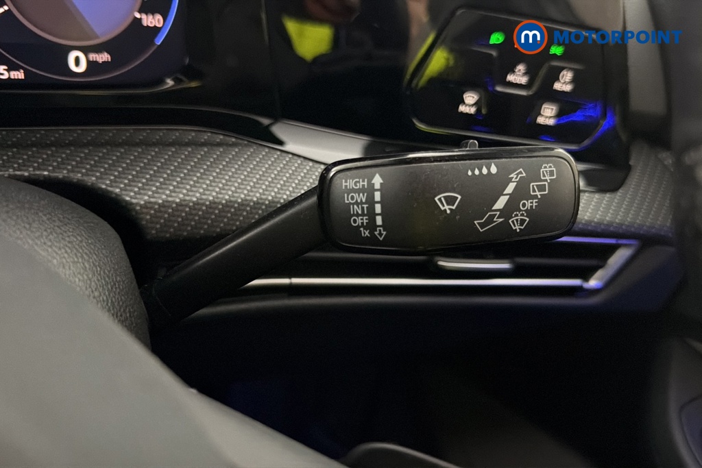 Volkswagen Golf R-Line Automatic Petrol Hatchback - Stock Number (1684183) - 6th supplementary image