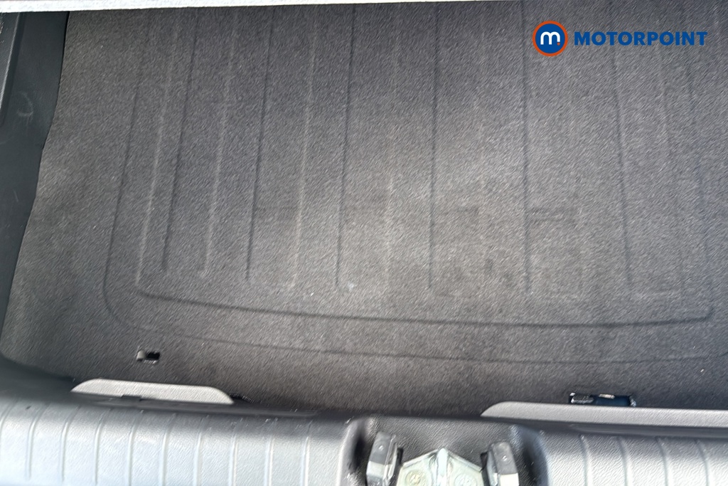 Hyundai I20 Tech Line Automatic Petrol Hatchback - Stock Number (1684693) - 33rd supplementary image