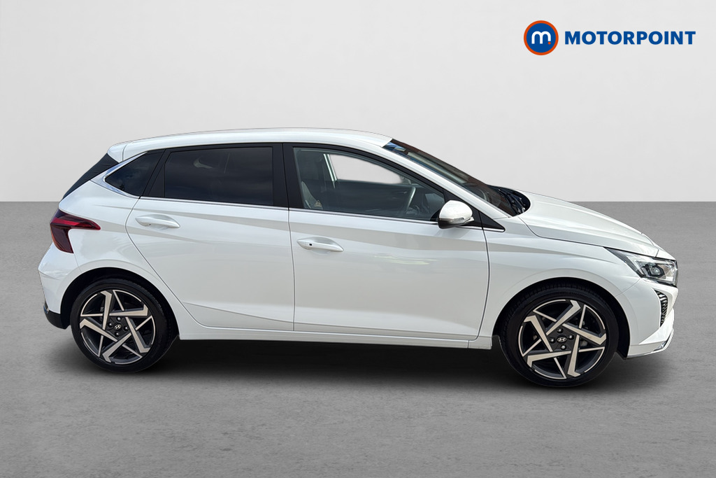 Hyundai I20 Tech Line Automatic Petrol Hatchback - Stock Number (1684693) - Passenger side