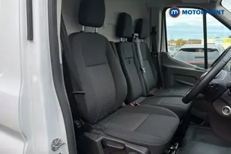 Ford Transit Limited Automatic Diesel Medium Roof Van - Stock Number (1685470) - 22nd supplementary image