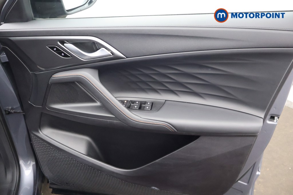 Mg Motor Uk HS Trophy Automatic Petrol-Electric Hybrid SUV - Stock Number (1686277) - 14th supplementary image