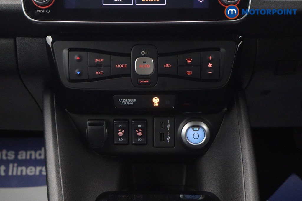 Nissan Leaf N-Connecta Automatic Electric Hatchback - Stock Number (1686551) - 4th supplementary image