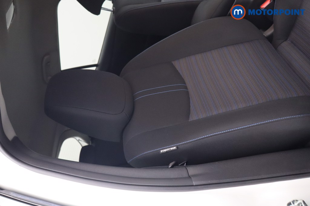 Nissan Leaf N-Connecta Automatic Electric Hatchback - Stock Number (1686551) - 14th supplementary image