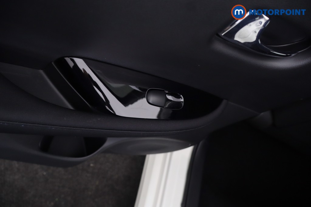 Nissan Leaf N-Connecta Automatic Electric Hatchback - Stock Number (1686551) - 35th supplementary image