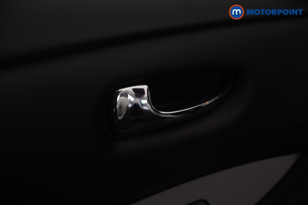 Nissan Leaf N-Connecta Automatic Electric Hatchback - Stock Number (1686551) - 39th supplementary image