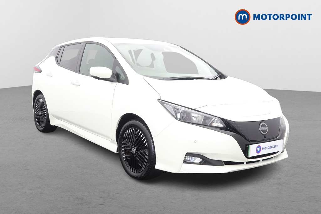 Nissan Leaf N-Connecta Automatic Electric Hatchback - Stock Number (1686551) - Drivers side front corner