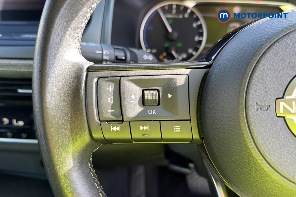Nissan Qashqai Acenta Premium Automatic Petrol-Electric Hybrid SUV - Stock Number (1686743) - 4th supplementary image