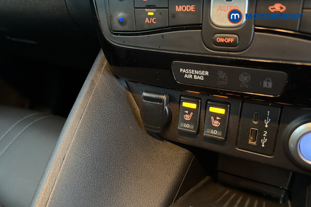 Nissan Leaf N-Connecta Automatic Electric Hatchback - Stock Number (1687104) - 14th supplementary image