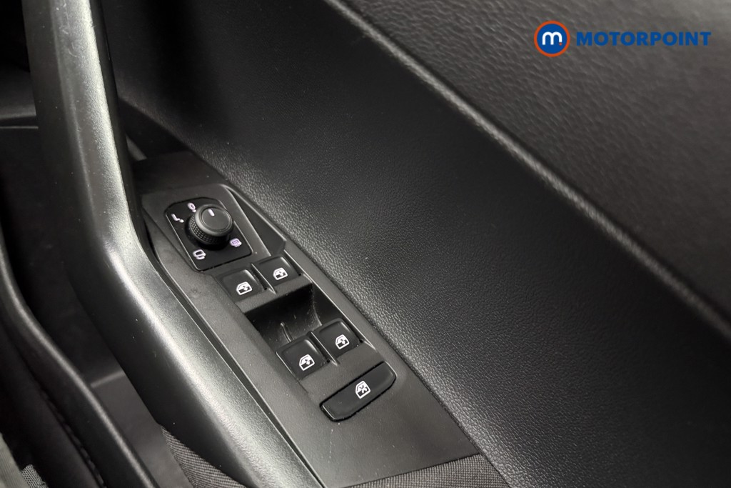 Volkswagen Polo Life Manual Petrol Hatchback - Stock Number (1687389) - 16th supplementary image