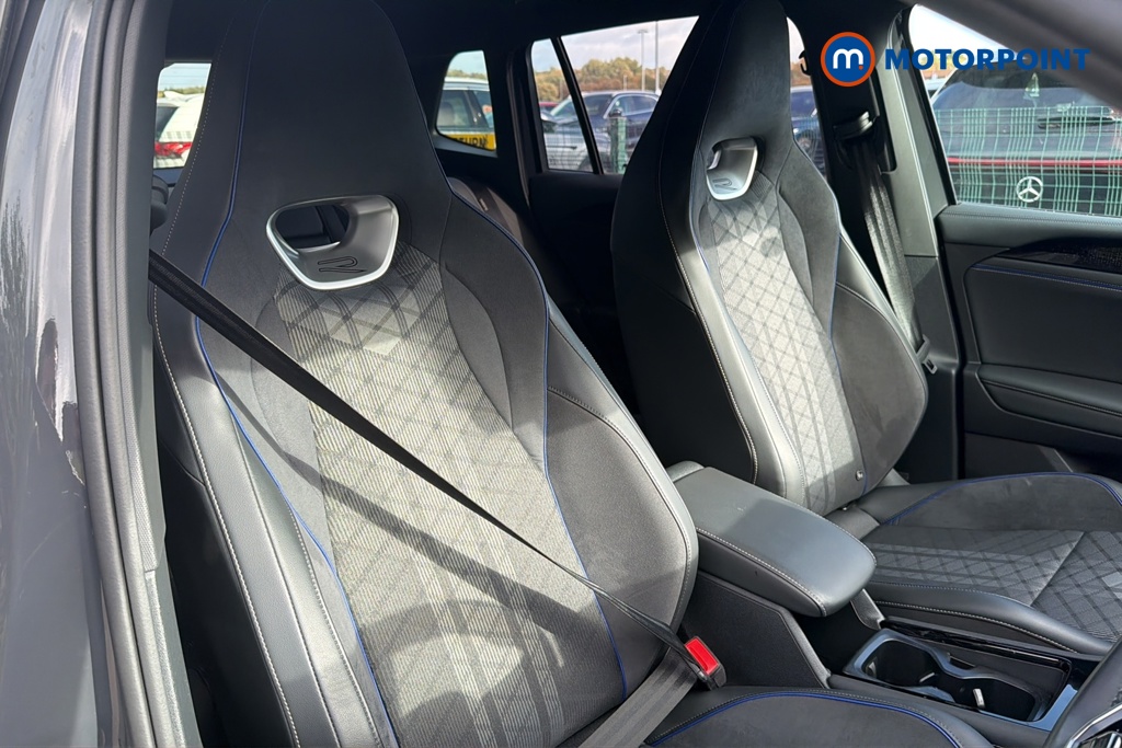 Volkswagen Tiguan R-Line Automatic Petrol SUV - Stock Number (1687453) - 22nd supplementary image