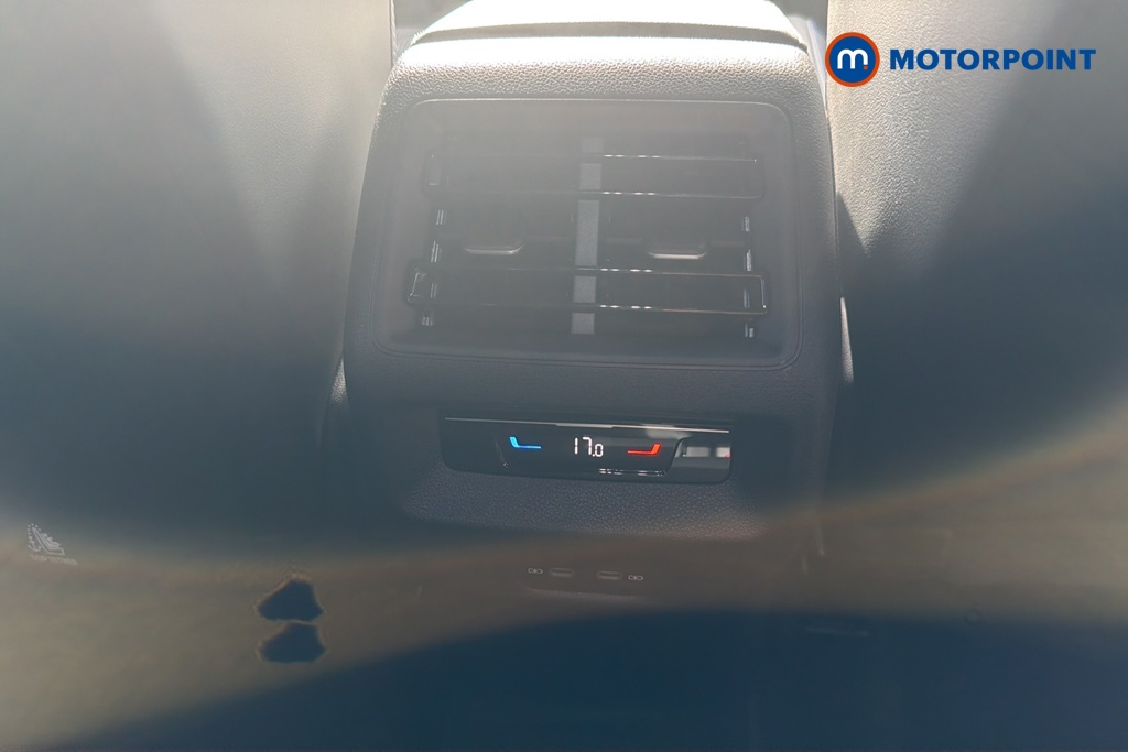 Volkswagen Tiguan R-Line Automatic Petrol SUV - Stock Number (1687453) - 28th supplementary image