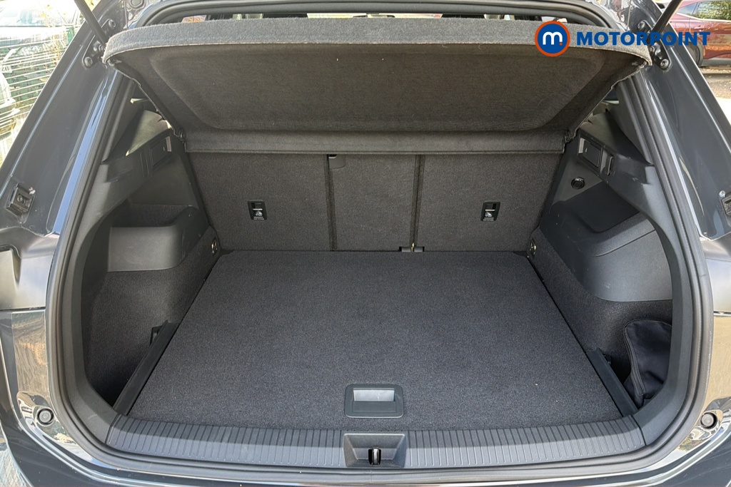 Volkswagen Tiguan R-Line Automatic Petrol SUV - Stock Number (1687453) - 30th supplementary image