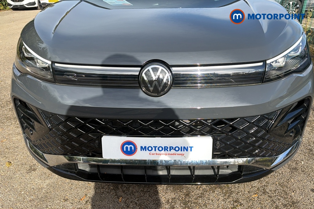 Volkswagen Tiguan R-Line Automatic Petrol SUV - Stock Number (1687453) - 43rd supplementary image