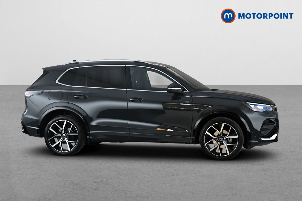 Volkswagen Tiguan R-Line Automatic Petrol SUV - Stock Number (1687453) - Passenger side