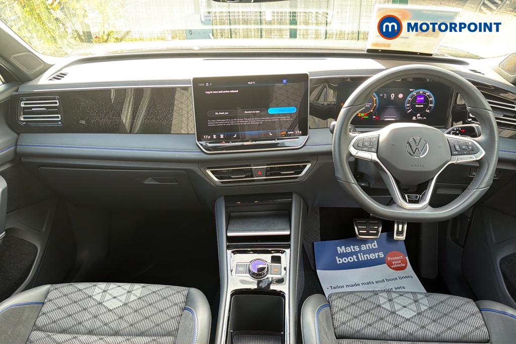 Volkswagen Tiguan R-Line Automatic Petrol SUV - Stock Number (1687453) - 1st supplementary image