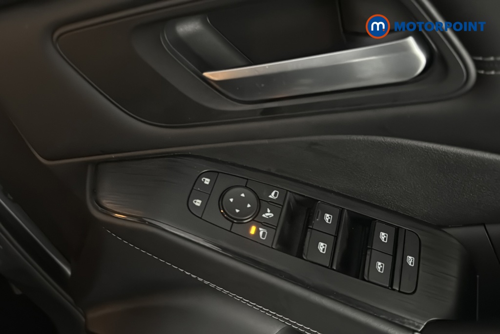 Nissan Qashqai N-Connecta Automatic Petrol-Electric Hybrid SUV - Stock Number (1687671) - 19th supplementary image