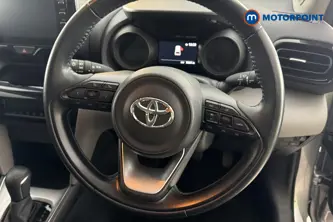 Toyota Yaris Cross Icon Automatic Petrol-Electric Hybrid Estate - Stock Number (1687787) - 2nd supplementary image