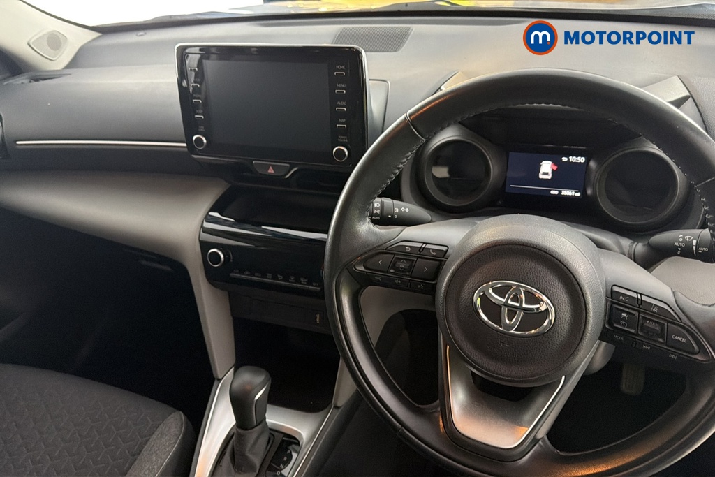 Toyota Yaris Cross Icon Automatic Petrol-Electric Hybrid Estate - Stock Number (1687787) - 1st supplementary image