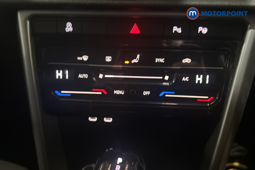 Volkswagen T-Roc Match Automatic Petrol SUV - Stock Number (1687974) - 12th supplementary image