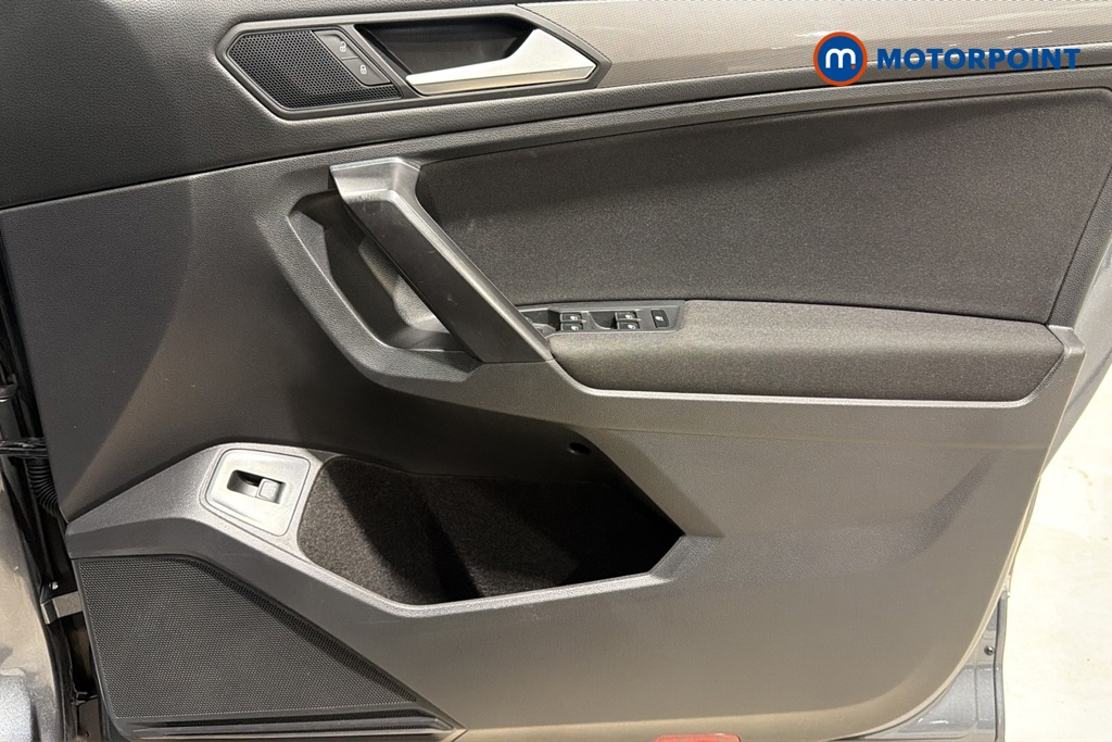Volkswagen Tiguan Allspace Life Automatic Petrol SUV - Stock Number (1688698) - 18th supplementary image