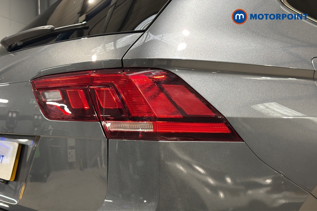 Volkswagen Tiguan Allspace Life Automatic Petrol SUV - Stock Number (1688698) - 36th supplementary image