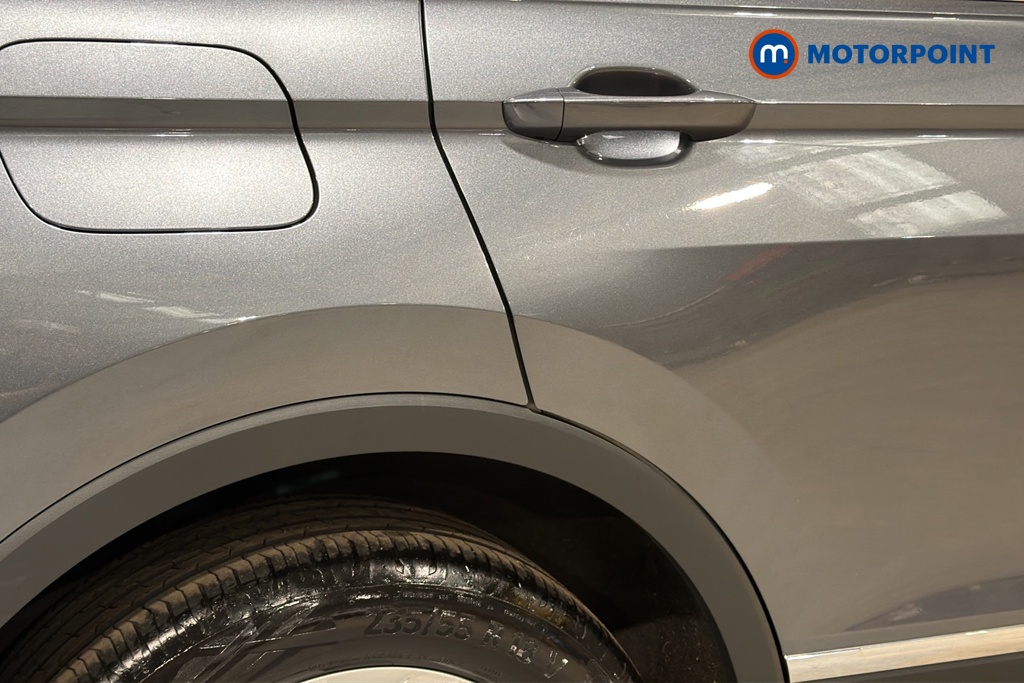 Volkswagen Tiguan Allspace Life Automatic Petrol SUV - Stock Number (1688698) - 41st supplementary image