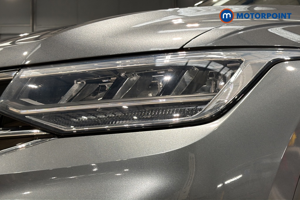 Volkswagen Tiguan Allspace Life Automatic Petrol SUV - Stock Number (1688698) - 42nd supplementary image