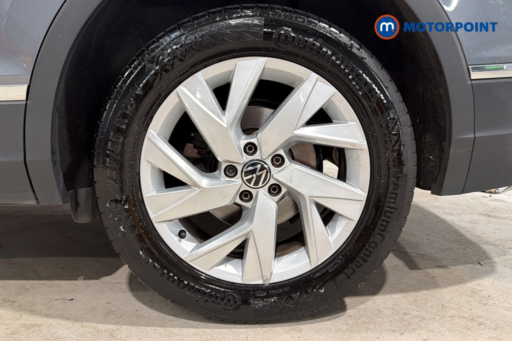 Volkswagen Tiguan Allspace Life Automatic Petrol SUV - Stock Number (1688698) - 45th supplementary image