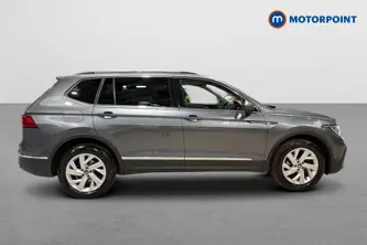Volkswagen Tiguan Allspace Life Automatic Petrol SUV - Stock Number (1688698) - Passenger side