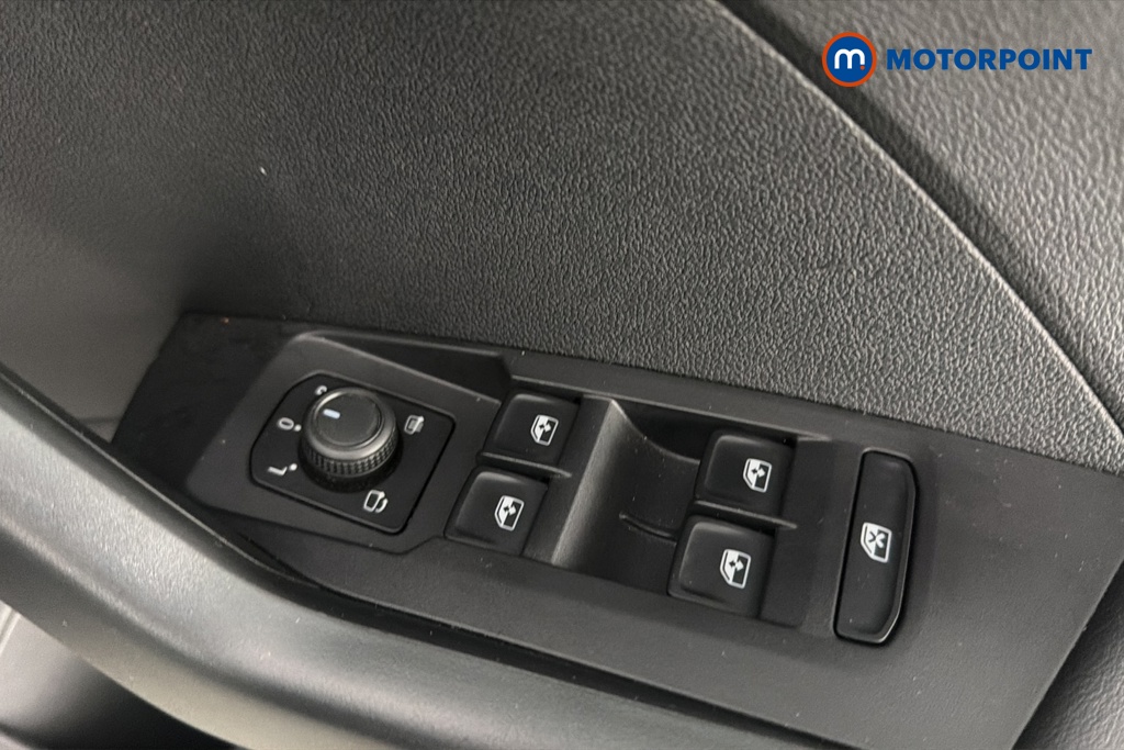 Volkswagen T-Cross Black Edition Automatic Petrol SUV - Stock Number (1689021) - 19th supplementary image