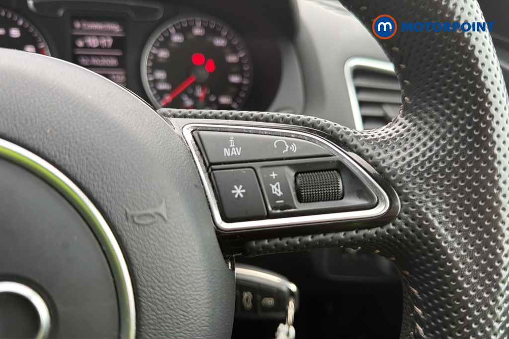 Audi Q3 Black Edition Manual Petrol SUV - Stock Number (1649133) - 3rd supplementary image