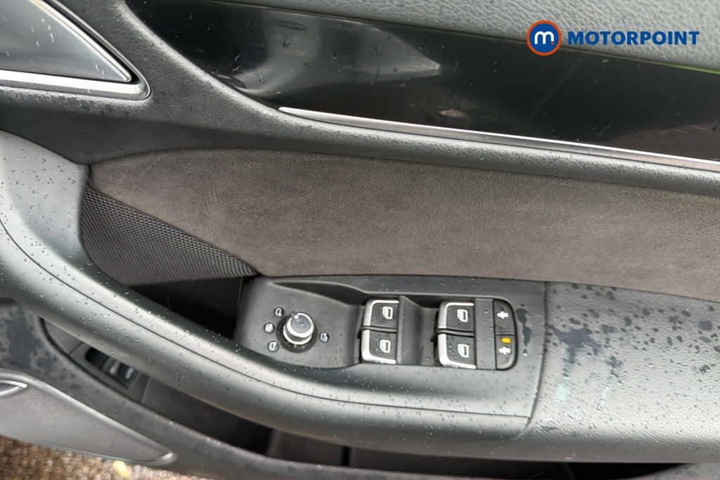 Audi Q3 Black Edition Manual Petrol SUV - Stock Number (1649133) - 19th supplementary image