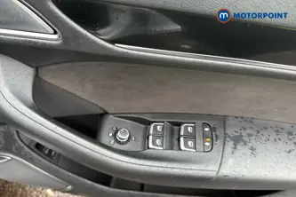 Audi Q3 Black Edition Manual Petrol SUV - Stock Number (1649133) - 19th supplementary image