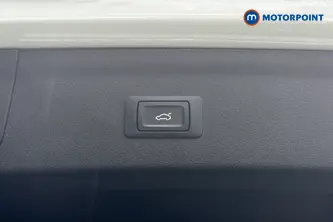 Audi Q3 Black Edition Manual Petrol SUV - Stock Number (1649133) - 35th supplementary image