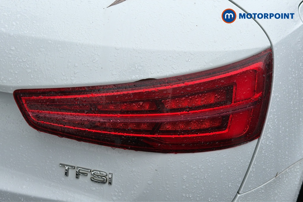 Audi Q3 Black Edition Manual Petrol SUV - Stock Number (1649133) - 36th supplementary image