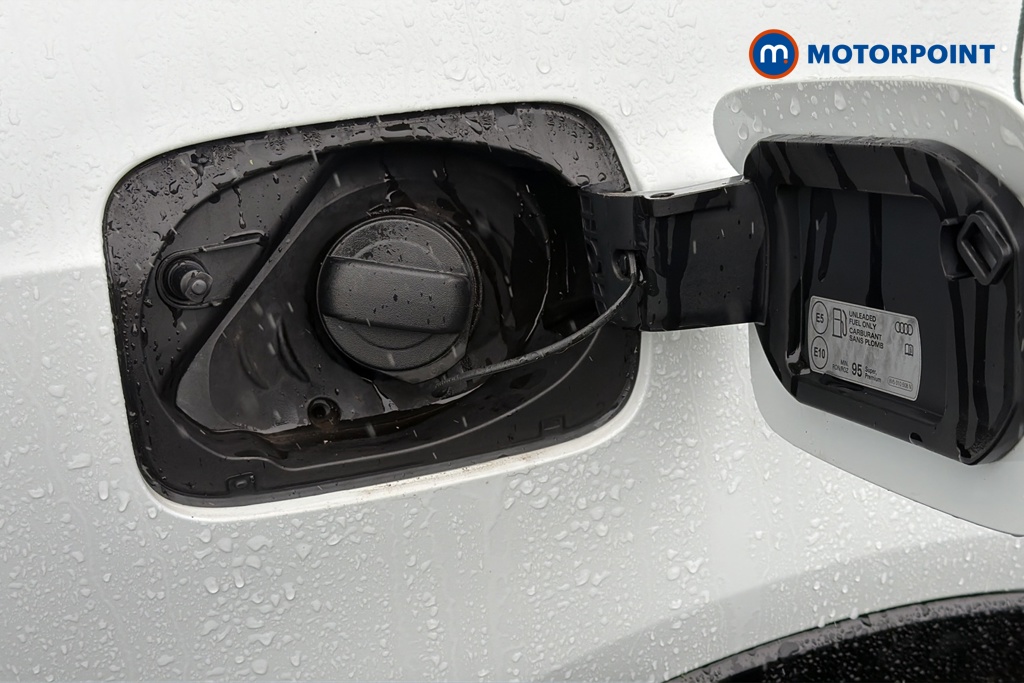 Audi Q3 Black Edition Manual Petrol SUV - Stock Number (1649133) - 41st supplementary image