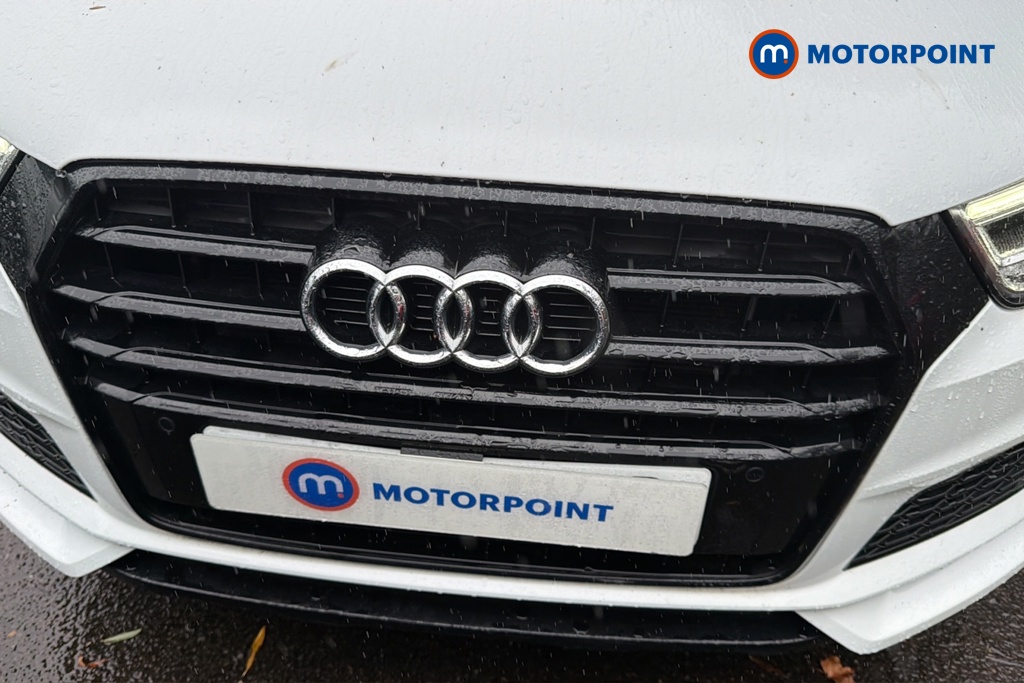 Audi Q3 Black Edition Manual Petrol SUV - Stock Number (1649133) - 43rd supplementary image