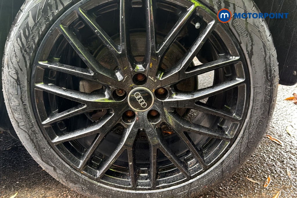 Audi Q3 Black Edition Manual Petrol SUV - Stock Number (1649133) - 45th supplementary image