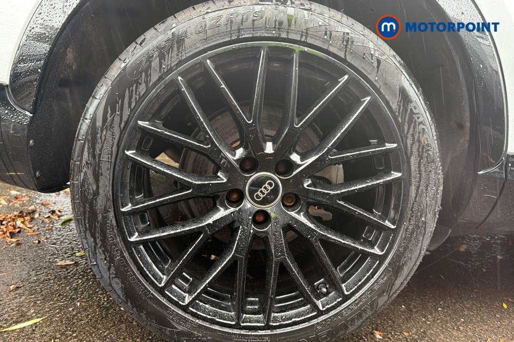 Audi Q3 Black Edition Manual Petrol SUV - Stock Number (1649133) - 46th supplementary image