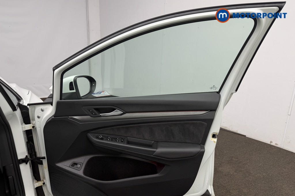 Volkswagen Golf Style Automatic Petrol Plug-In Hybrid Hatchback - Stock Number (1661784) - 31st supplementary image