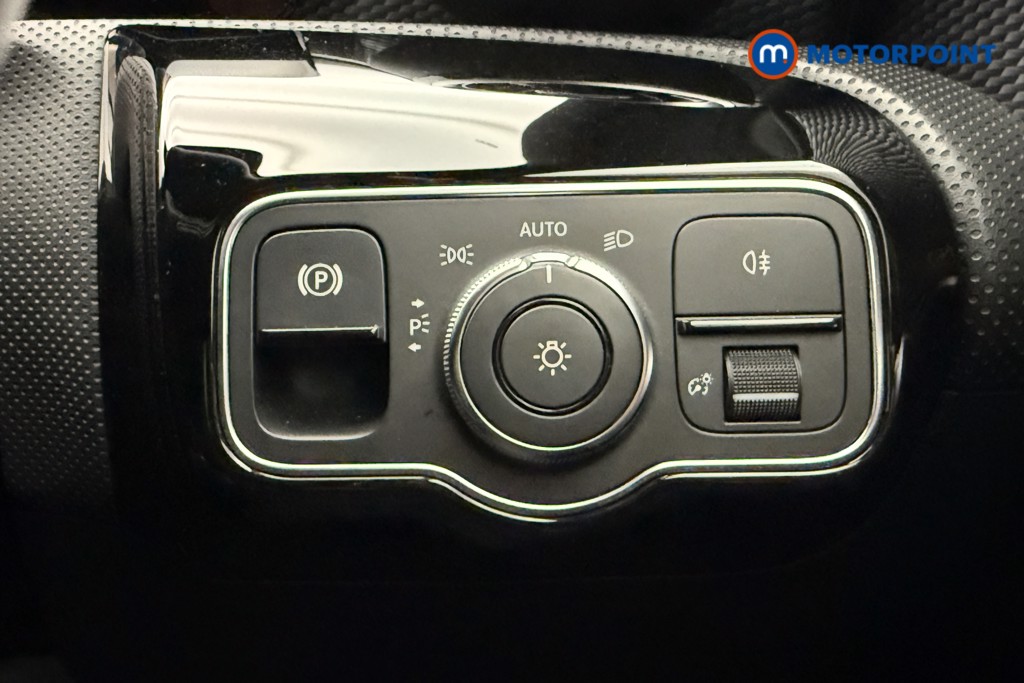Mercedes-Benz A Class Sport Automatic Petrol Saloon - Stock Number (1663981) - 19th supplementary image