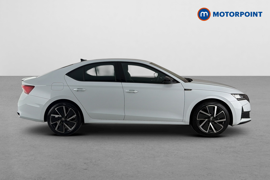 Skoda Octavia Sportline Automatic Diesel Hatchback - Stock Number (1669531) - Passenger side