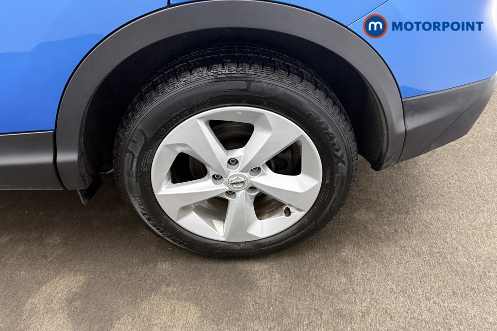 Nissan Qashqai Acenta Premium Manual Diesel SUV - Stock Number (1672487) - 15th supplementary image