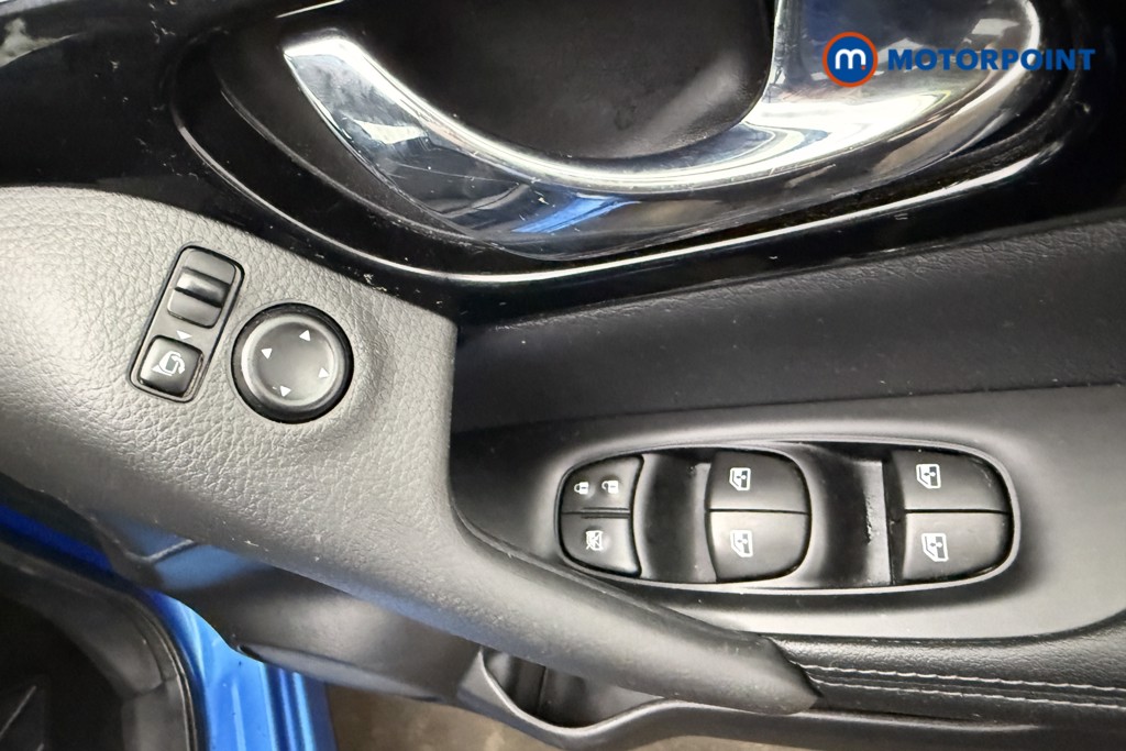 Nissan Qashqai Acenta Premium Manual Diesel SUV - Stock Number (1672487) - 28th supplementary image