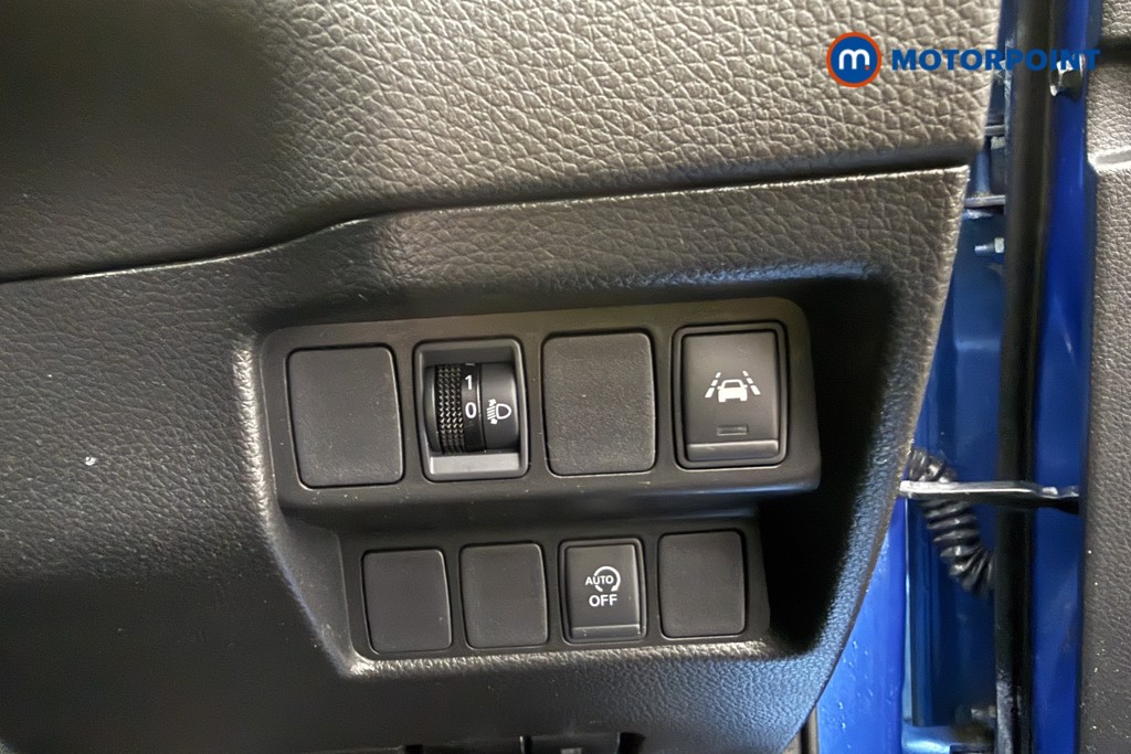 Nissan Qashqai Acenta Premium Manual Diesel SUV - Stock Number (1672487) - 34th supplementary image