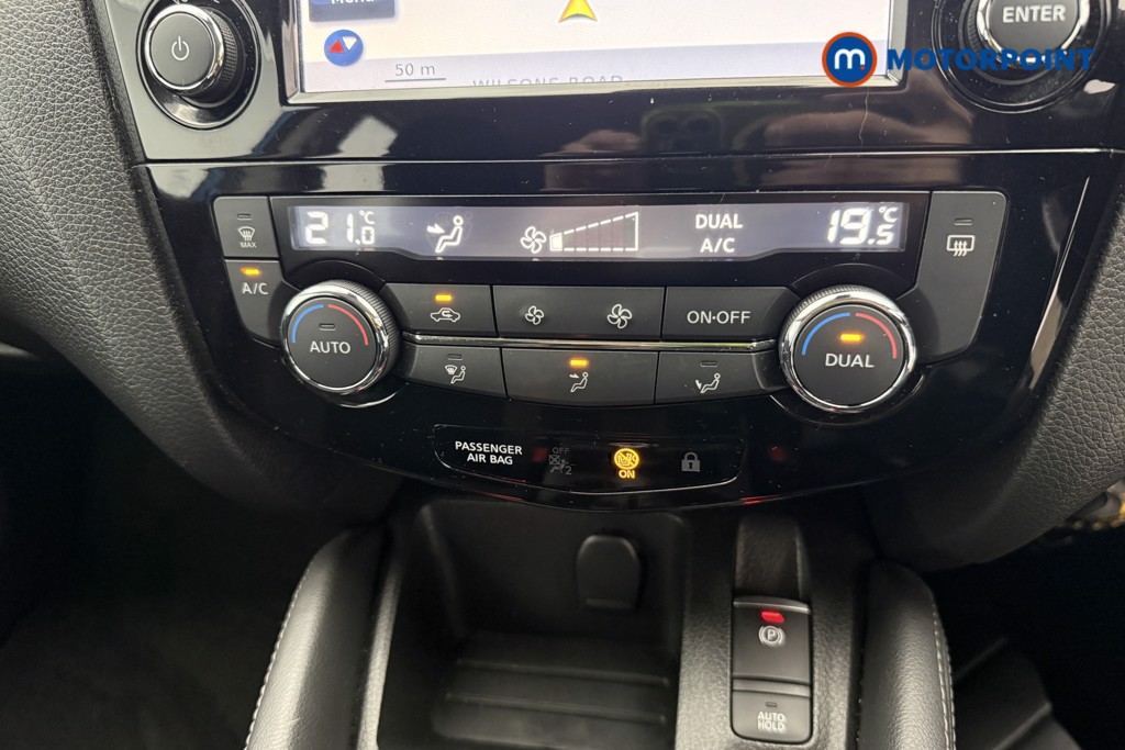 Nissan Qashqai Acenta Premium Manual Diesel SUV - Stock Number (1672487) - 42nd supplementary image