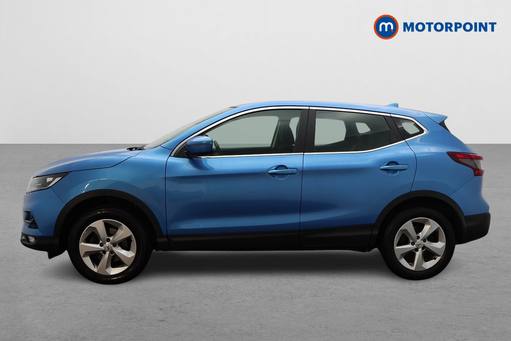 Nissan Qashqai Acenta Premium Manual Diesel SUV - Stock Number (1672487) - Passenger side