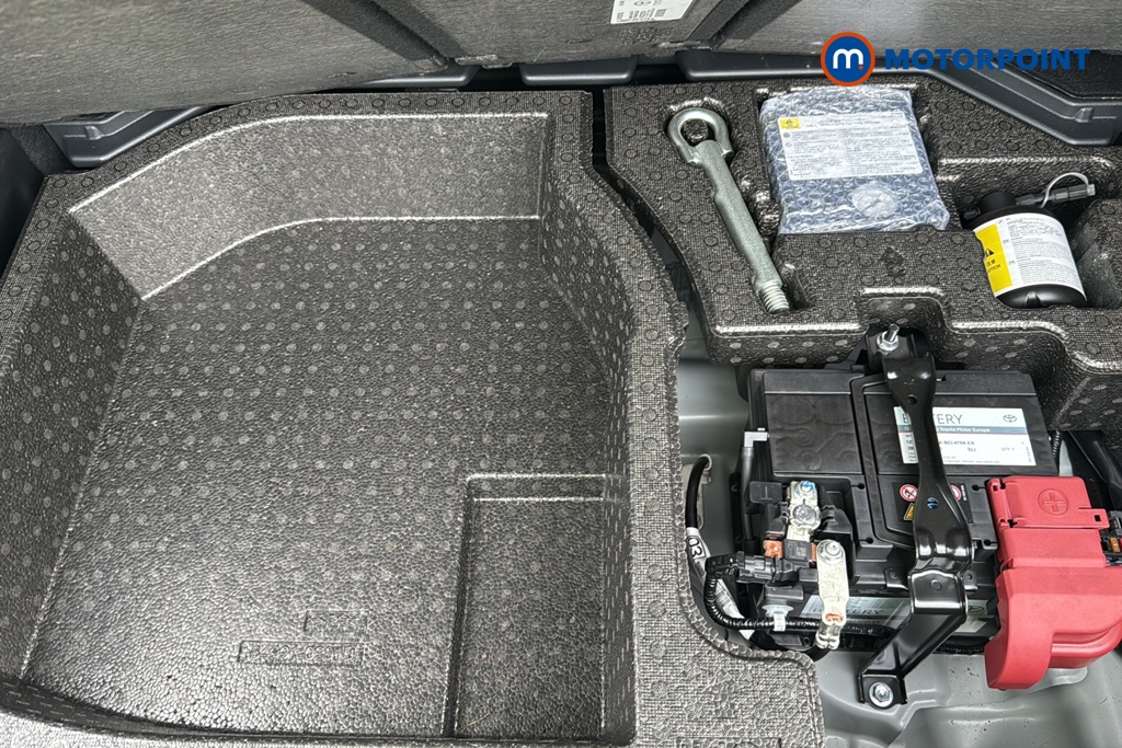 Toyota Corolla Gr Sport Automatic Petrol-Electric Hybrid Hatchback - Stock Number (1674449) - 33rd supplementary image