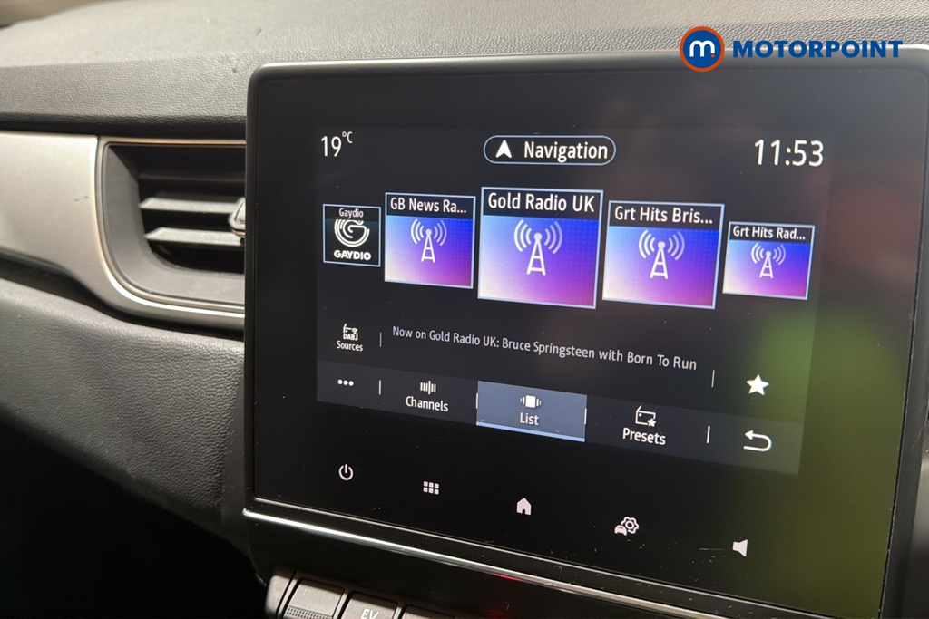 Renault Captur Techno Automatic Petrol-Electric Hybrid SUV - Stock Number (1674863) - 8th supplementary image